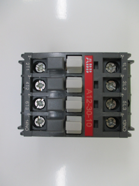 Контактор ABB  A-12-30-10 12A NO 220V
