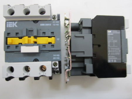 Контактор IEK КМИ-35012 50А NO+NC 220V | Продажа, монтаж и обслуживание холодильного оборудования | Север33