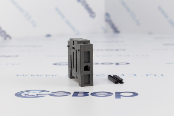 Дополнительный силовой полюс OTPS40FPN1 (монтаж слева) для рубильников ОТ16..40F3_2